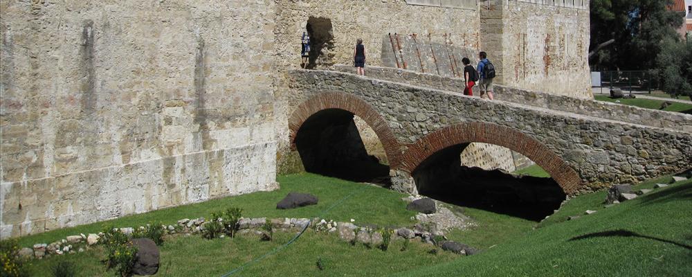 Entrance to Castelo de São Jorge